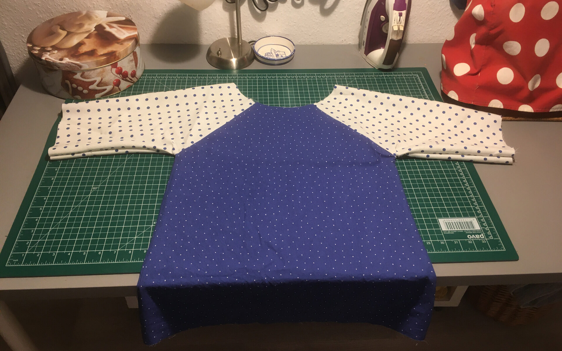 Photo einer Bluse im Raglanschnitt